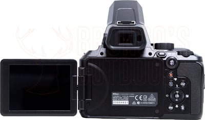 Nikon COOLPIX P950 83x Super Zoom Camera + Element MII Aluminium Tripod + Adventura TLZ 30 II Camera Bag + SanDisk Extreme 64GB SDXC Card